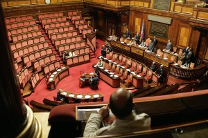 594570 : (Fabio Frustaci / EIDON), 2011-08-17 Roma - Aula del Senato (archivio) - L'aula del Senato deserta durante la presentazione formale della manovra - Roma 17 Ago 2011 L'aula del Senato deserta durante la presentazione formale della manovra Aula del Senato (archivio) (EIDON) - fotografo: Fabio Frustaci / EIDON