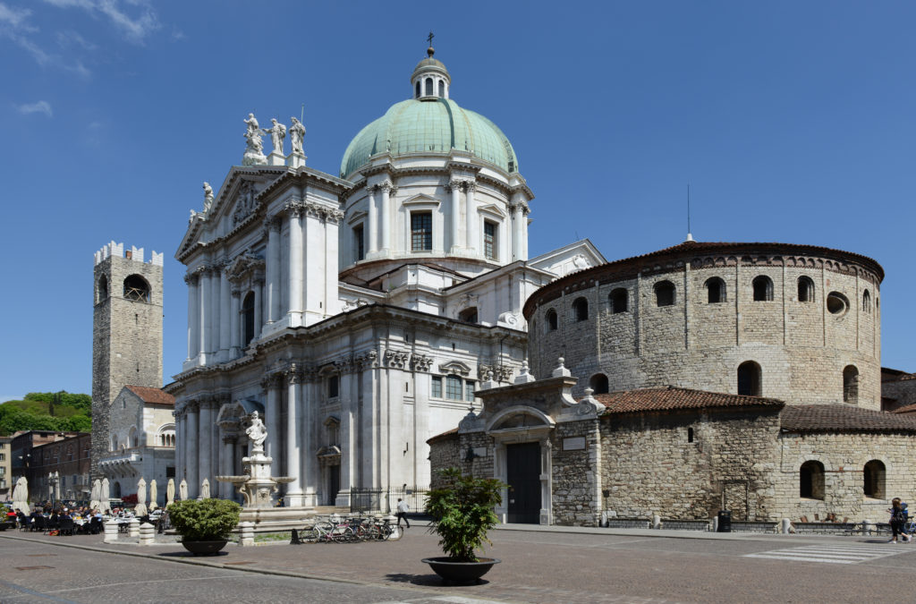 piazza Paolo VI Brescia Duomo