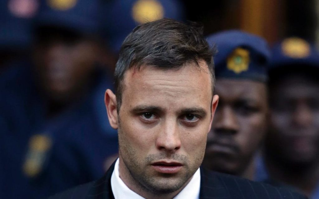 Pistorius condannato a 13 anni per l'omicidio della sua fidanzata