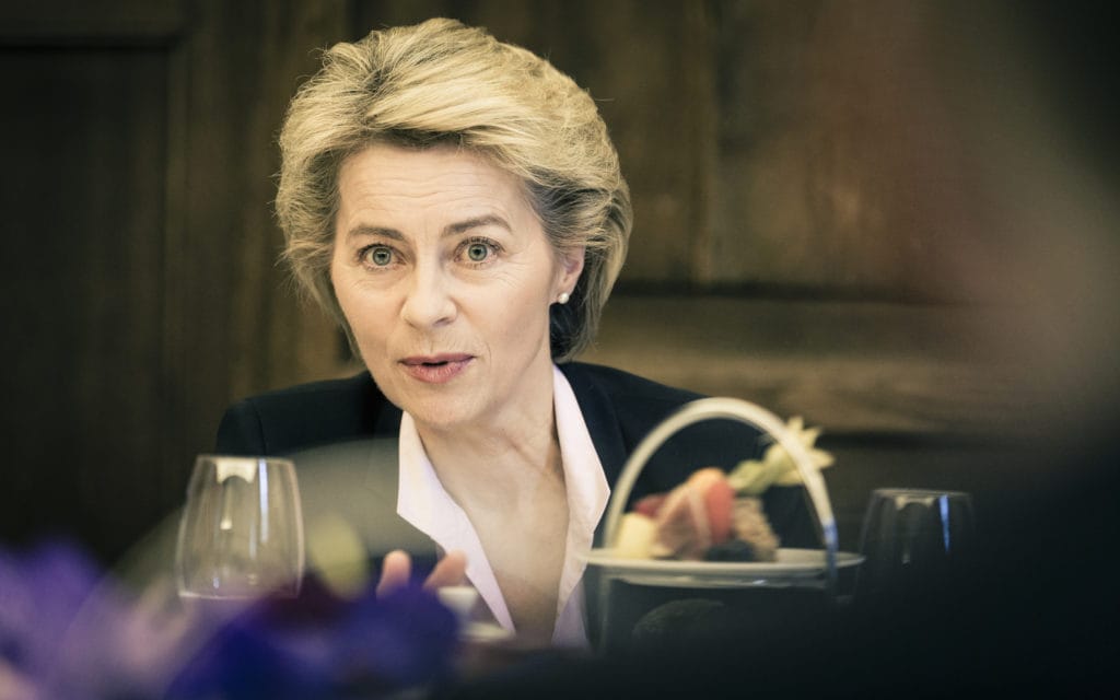 Ursula Von Der Leyen contro Salvini