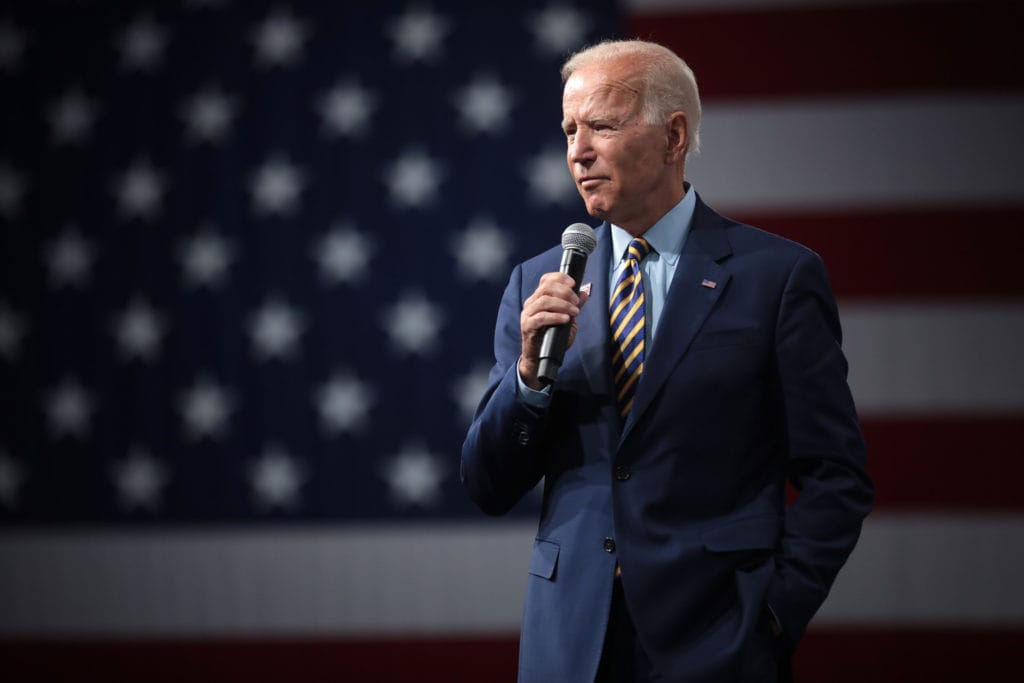 Biden in difficoltà 1 pacchetto di aiuti militari