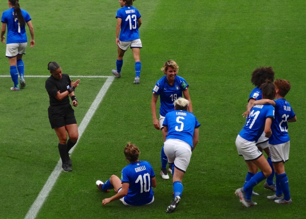 calcio femminile italiano- professionismo